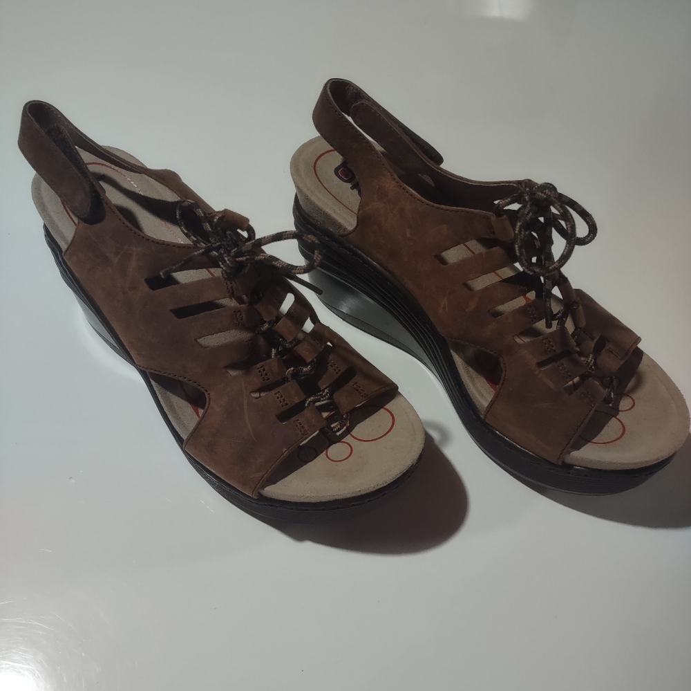 Women's Brown Leather Sandals